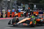 Foto zur News: Oscar Piastri (McLaren) und Lando Norris (McLaren)