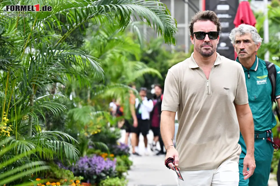 Foto zur News: Fernando Alonso (Aston Martin)