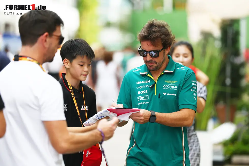 Foto zur News: Fernando Alonso (Aston Martin)