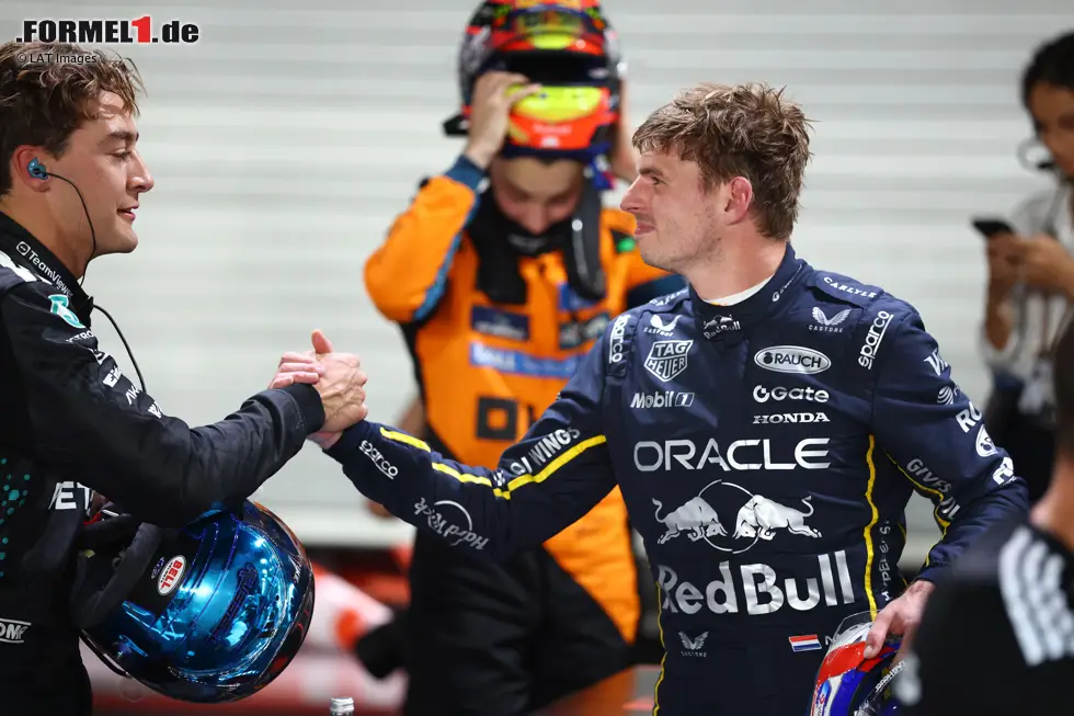 Foto zur News: George Russell (Mercedes) und Max Verstappen (Red Bull)