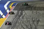 Foto zur News: Franco Colapinto (Alpine), Yuki Tsunoda (Red Bull) und Nico Hülkenberg (Sauber)