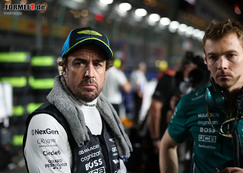 Foto zur News: Fernando Alonso (Aston Martin)