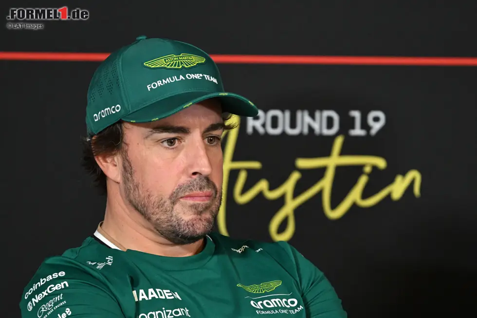 Foto zur News: Fernando Alonso (Aston Martin)