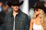 Foto zur News: Liam Lawson (Racing Bulls) mit Hannah St. John
