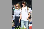Foto zur News: Alicia Stent-Torriani mit Oliver Bearman (Haas)