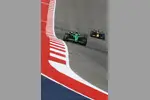 Foto zur News: Gabriel Bortoleto (Sauber) und Max Verstappen (Red Bull)