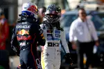 Foto zur News: Max Verstappen (Red Bull) und Oscar Piastri (McLaren)