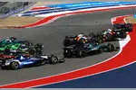 Foto zur News: Lando Norris (McLaren), Oscar Piastri (McLaren) und Mark Thompson