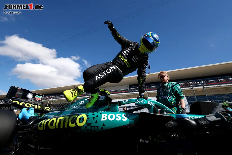 Foto zur News: Fernando Alonso (Aston Martin)