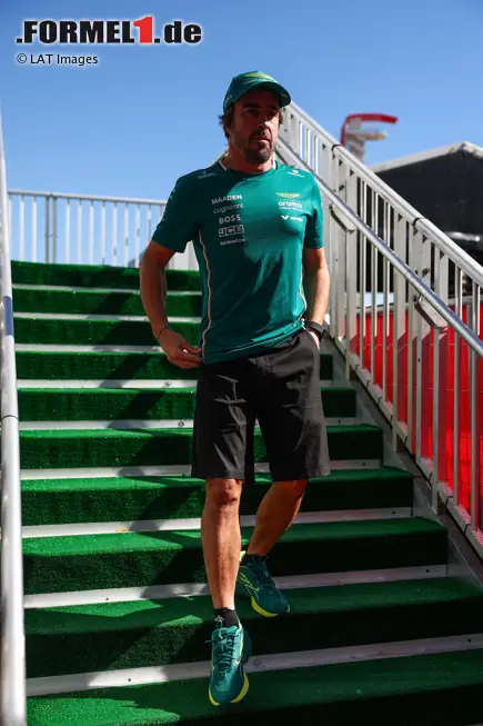 Foto zur News: Fernando Alonso (Aston Martin)