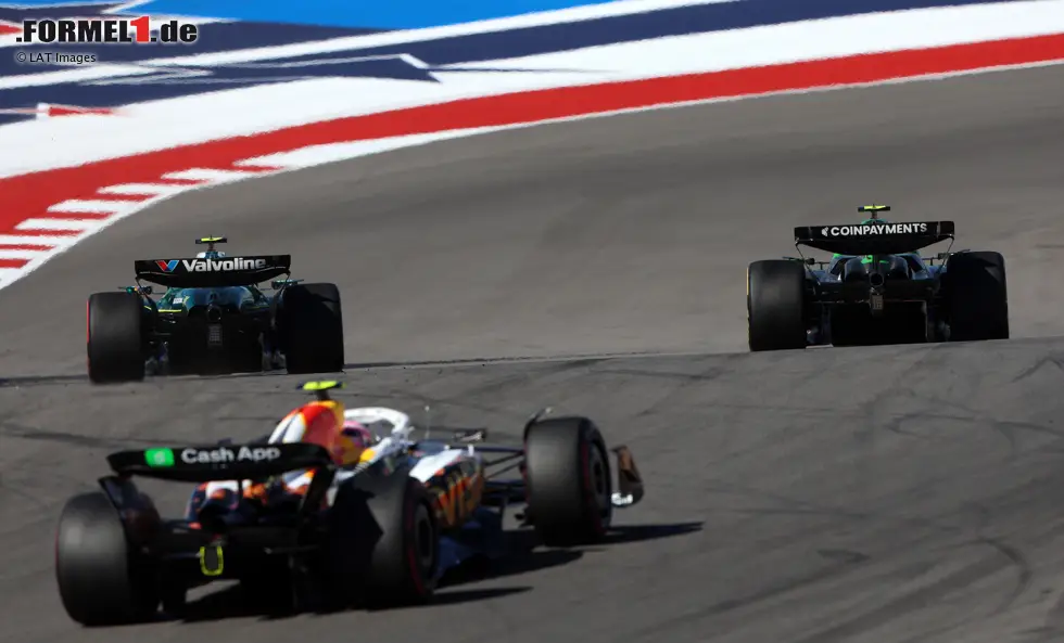 Foto zur News: Gabriel Bortoleto (Sauber), Fernando Alonso (Aston Martin) und Liam Lawson (Racing Bulls)