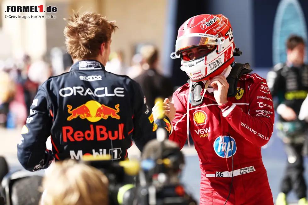 Foto zur News: Max Verstappen (Red Bull) und Charles Leclerc (Ferrari)