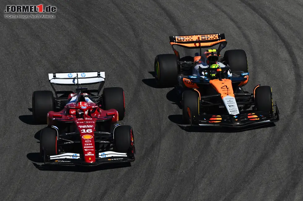Foto zur News: Charles Leclerc (Ferrari) und Lando Norris (McLaren)