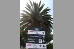 Foto zur News: Schilder im Formel-1-Fahrerlager in Mexiko