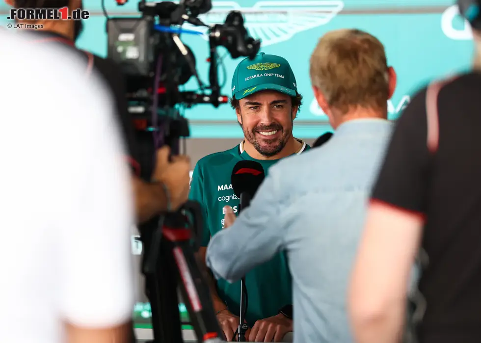 Foto zur News: Fernando Alonso (Aston Martin)