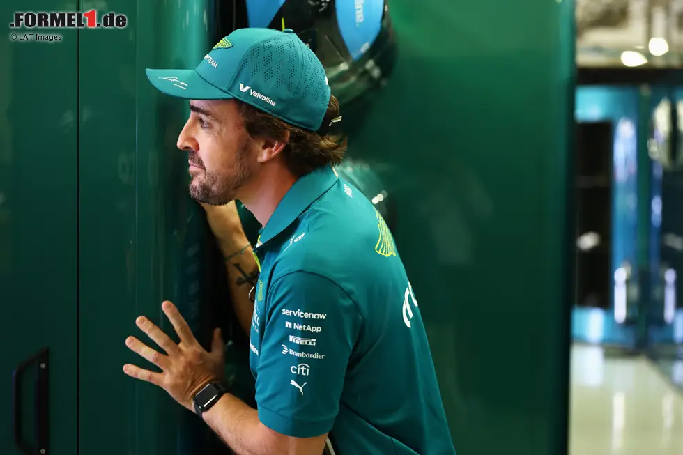 Foto zur News: Fernando Alonso (Aston Martin)