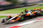 Foto zur News: Oscar Piastri (McLaren)