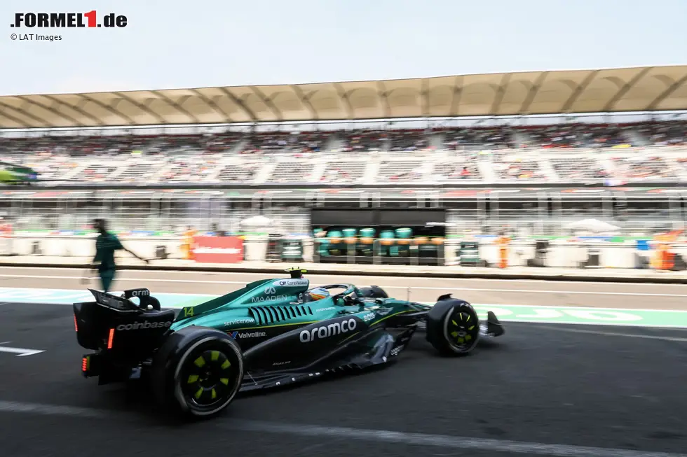 Foto zur News: Fernando Alonso (Aston Martin)