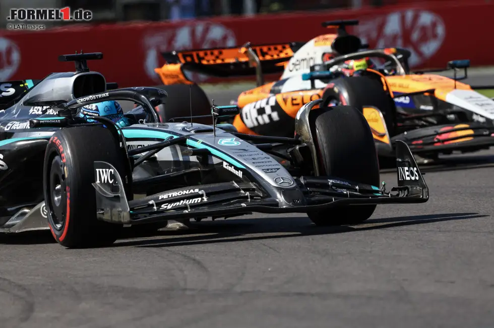 Foto zur News: George Russell (Mercedes) und Oscar Piastri (McLaren)