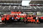 Foto zur News: Oliver Bearman (Haas) und Esteban Ocon (Haas)