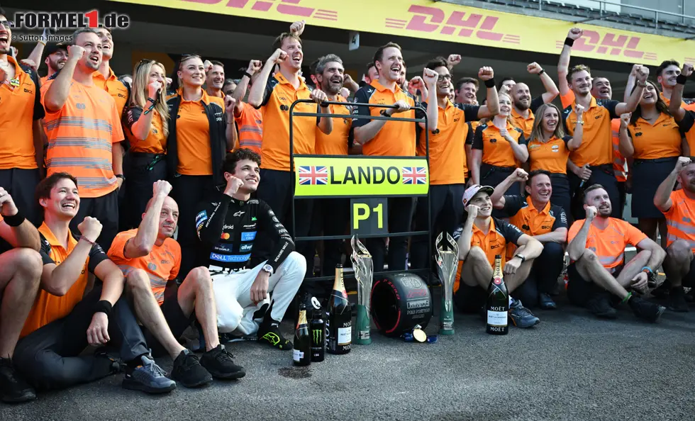 Foto zur News: Lando Norris (McLaren) und Oscar Piastri (McLaren)