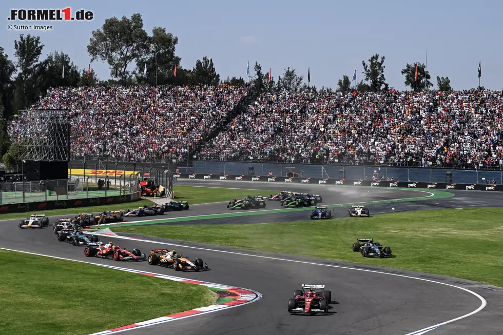 Charles Leclerc (Ferrari), Lando Norris (McLaren), George Russell (Mercedes) und Lewis Hamilton (Ferrari) Foto zur News: Charles Leclerc (Ferrari), Lando Norris (McLaren), George Russell (Mercedes) und Lewis Hamilton (Ferrari)