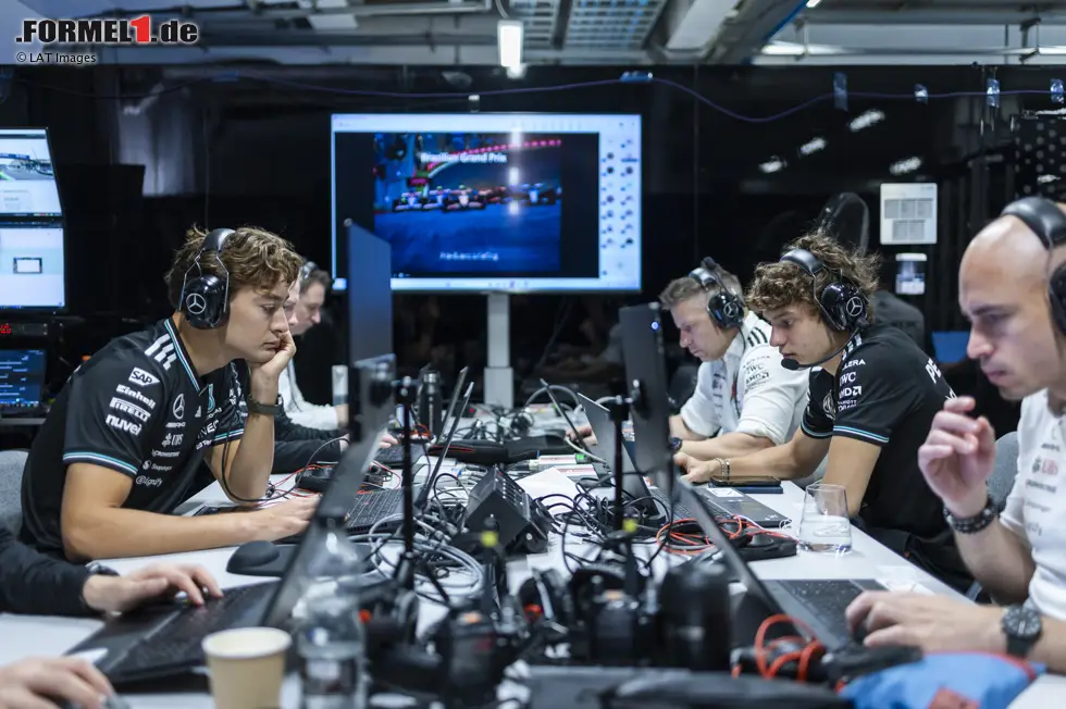 Foto zur News: Andrea Kimi Antonelli und George Russell (Mercedes)