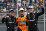 Foto zur News: Andrea Kimi Antonelli, Lando Norris (McLaren) und George Russell (Mercedes)