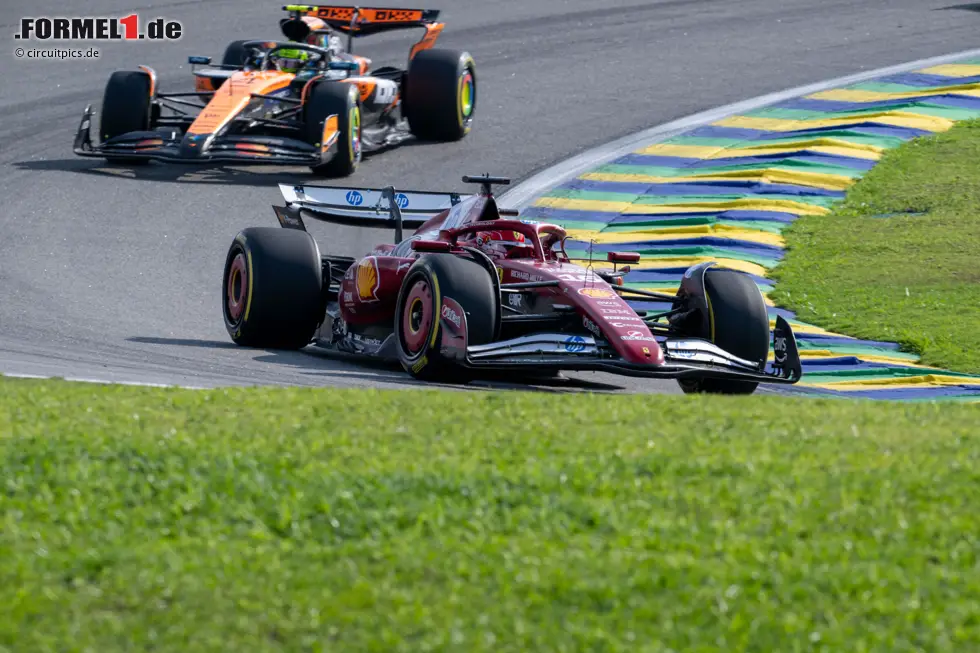 Foto zur News: Charles Leclerc (Ferrari) und Lando Norris (McLaren)