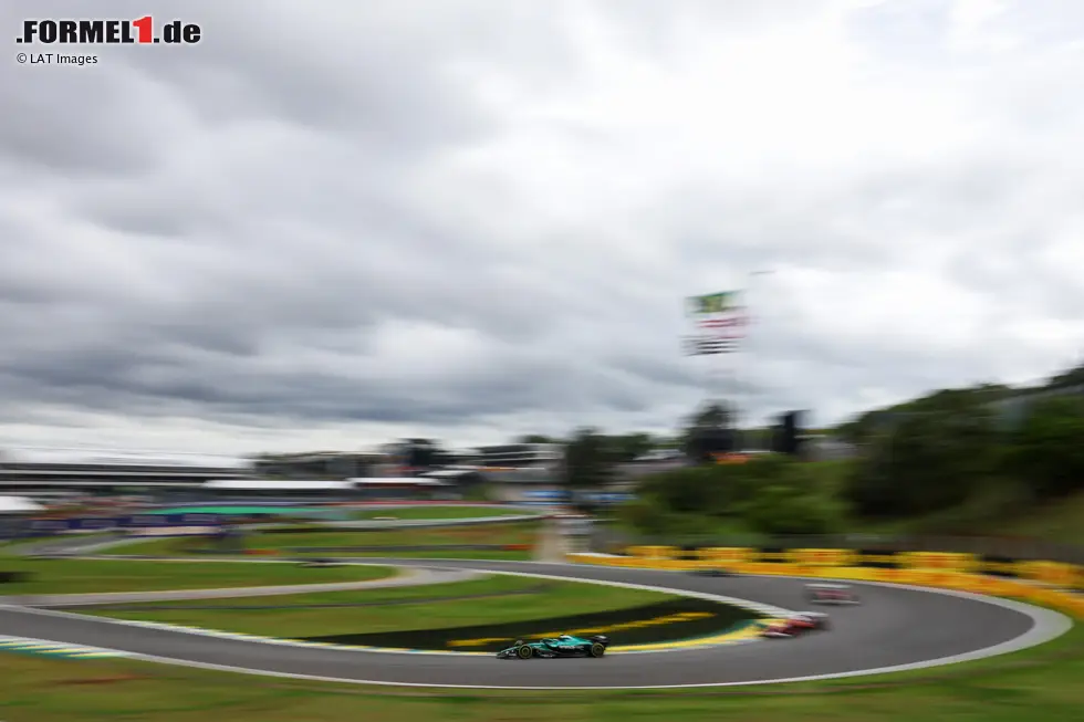 Foto zur News: Fernando Alonso (Aston Martin)