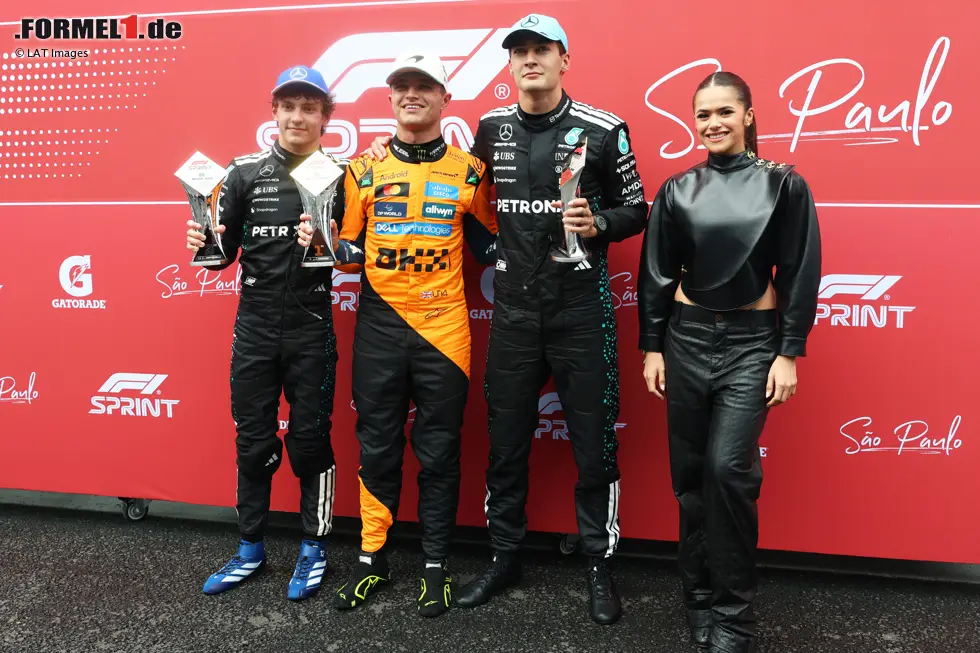 Foto zur News: Andrea Kimi Antonelli, Lando Norris (McLaren) und George Russell (Mercedes)