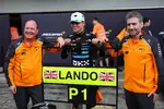 Foto zur News: Lando Norris (McLaren) und Andrea Stella
