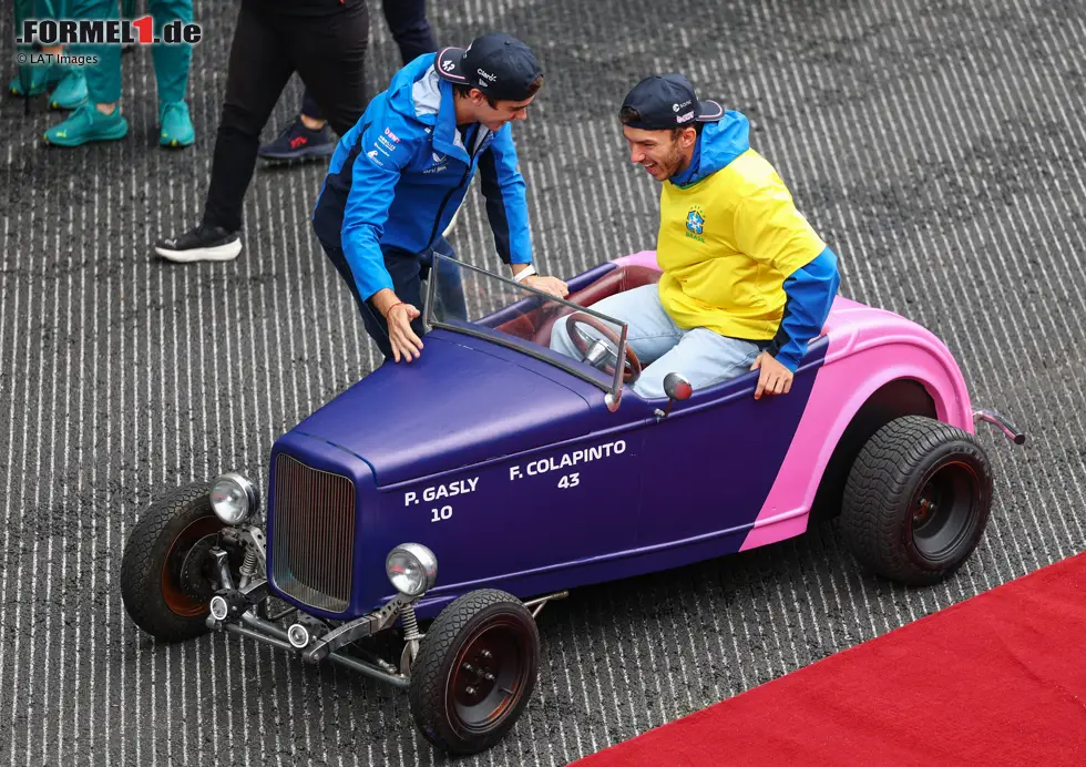 Foto zur News: Franco Colapinto (Alpine) und Pierre Gasly (Alpine)