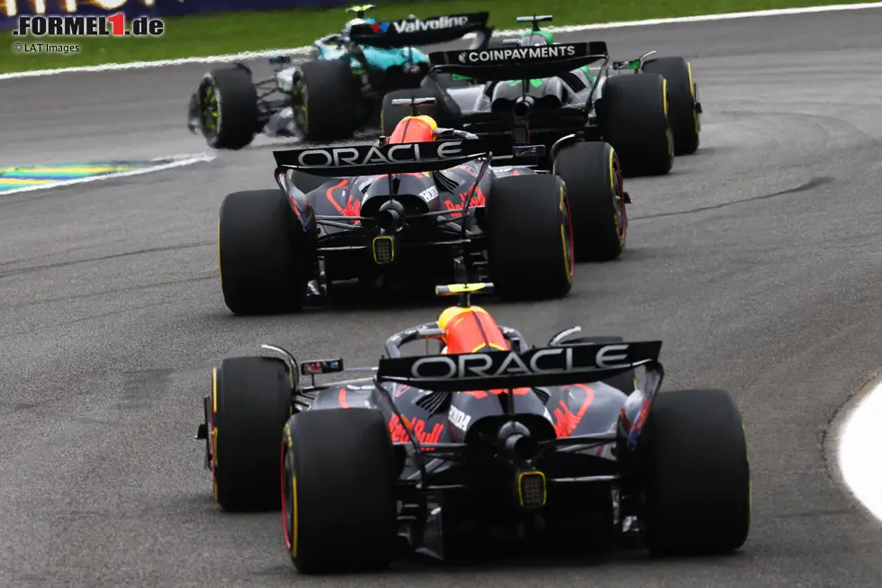 Foto zur News: Fernando Alonso (Aston Martin), Nico Hülkenberg (Sauber), Max Verstappen (Red Bull) und Yuki Tsunoda (Red Bull)