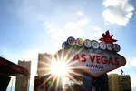 Foto zur News: Las-Vegas-Reklame im Sonnenlicht