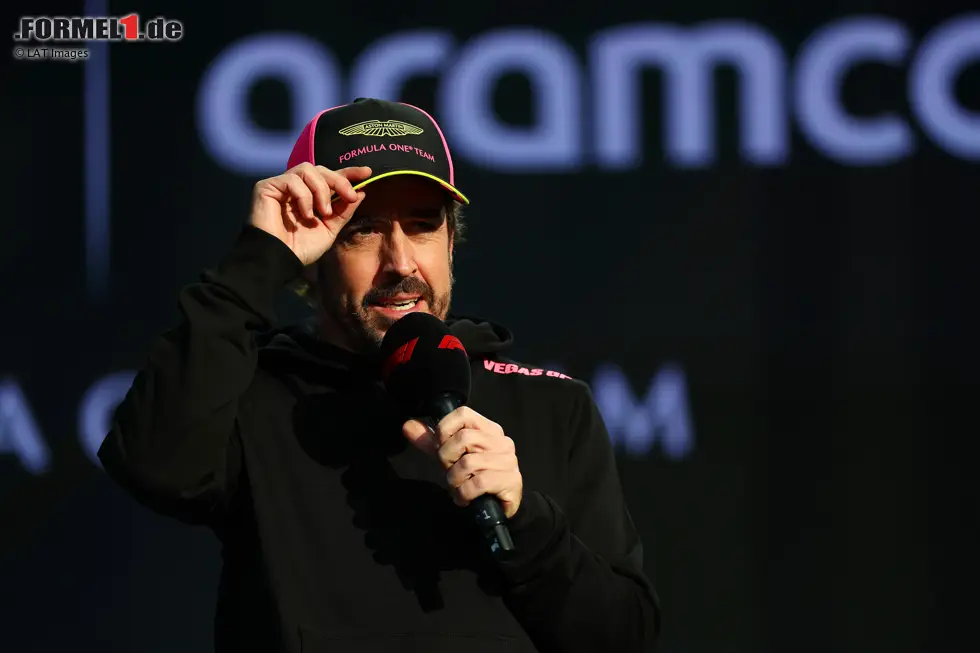 Foto zur News: Fernando Alonso (Aston Martin)