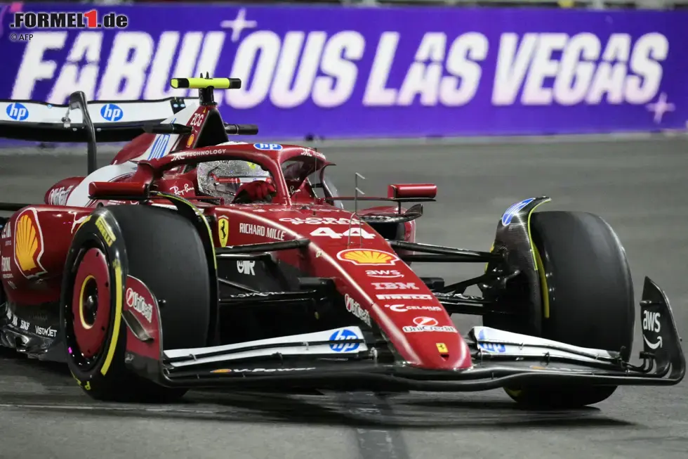 Foto zur News: Lewis Hamilton (Ferrari)