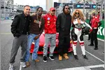 Foto zur News: Lewis Hamilton (Ferrari) mit VIPs in Las Vegas