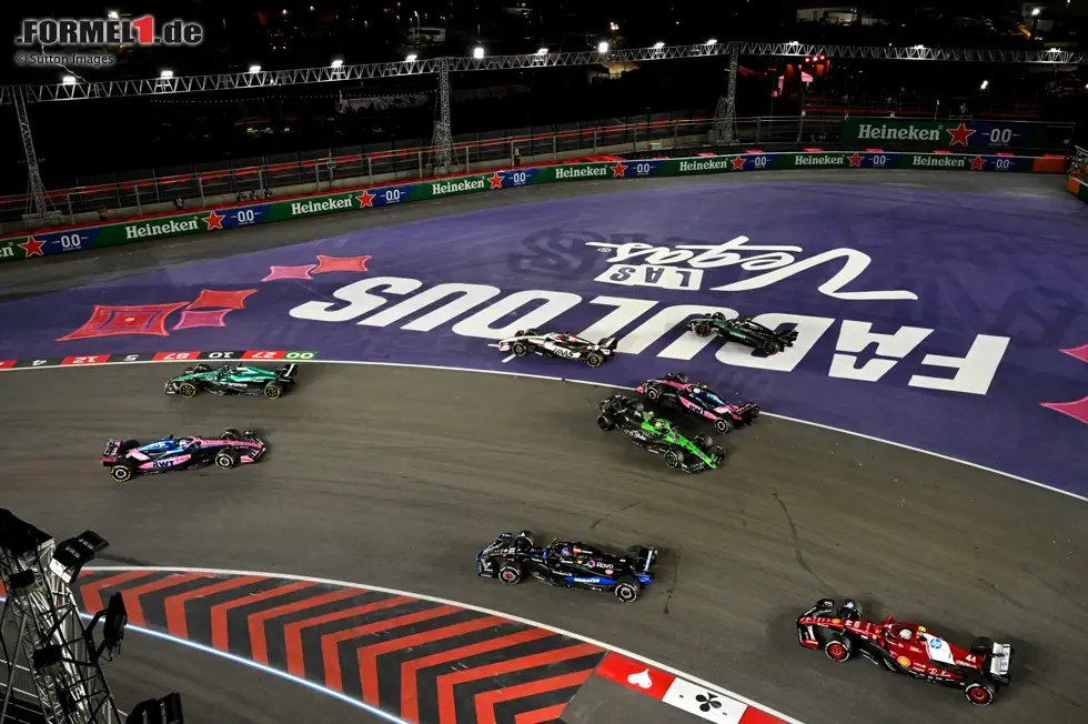 Foto zur News: Pierre Gasly (Alpine) und Gabriel Bortoleto (Sauber)