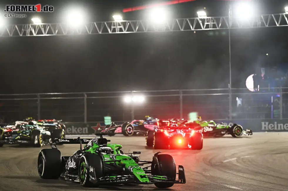 Foto zur News: Nico Hülkenberg (Sauber), Pierre Gasly (Alpine) und Gabriel Bortoleto (Sauber)