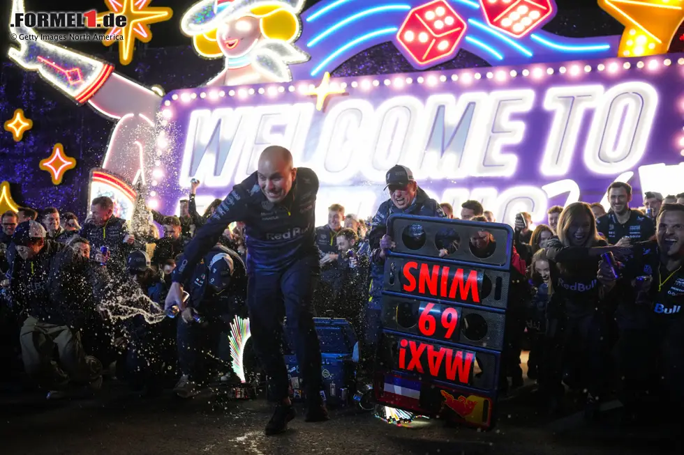 Foto zur News: Max Verstappen (Red Bull) und Gianpiero Lambiase