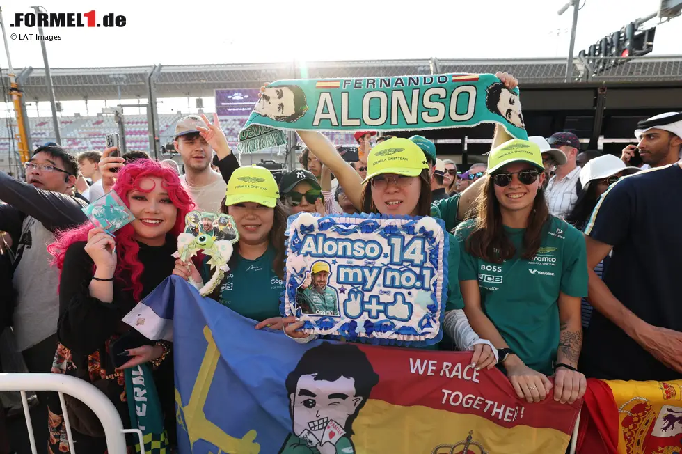Foto zur News: Fernando Alonso (Aston Martin)