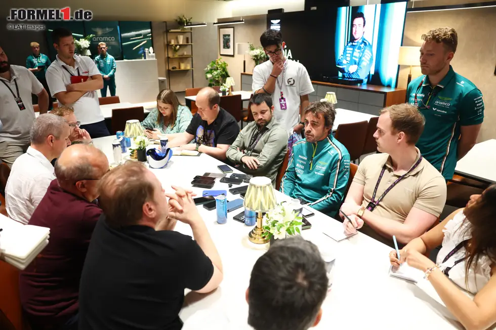 Foto zur News: Fernando Alonso (Aston Martin)