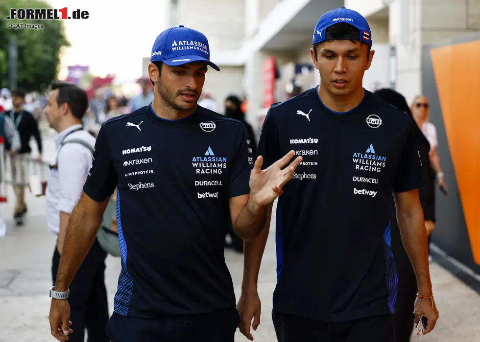 Foto zur News: Alexander Albon (Williams) und Carlos Sainz (Williams)