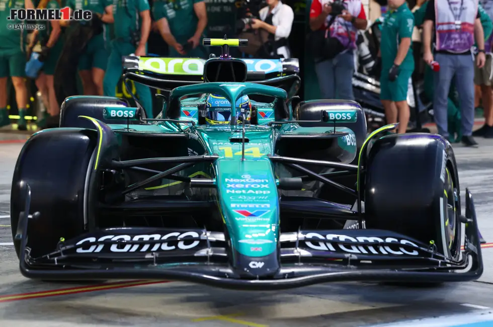 Foto zur News: Fernando Alonso (Aston Martin)