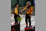 Foto zur News: Oscar Piastri (McLaren) und Lando Norris (McLaren)