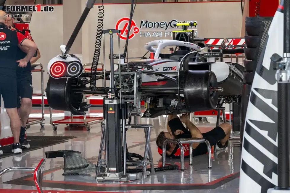 Foto zur News: Haas VF-25