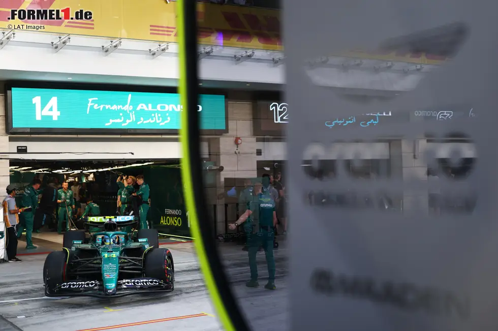 Foto zur News: Fernando Alonso (Aston Martin)