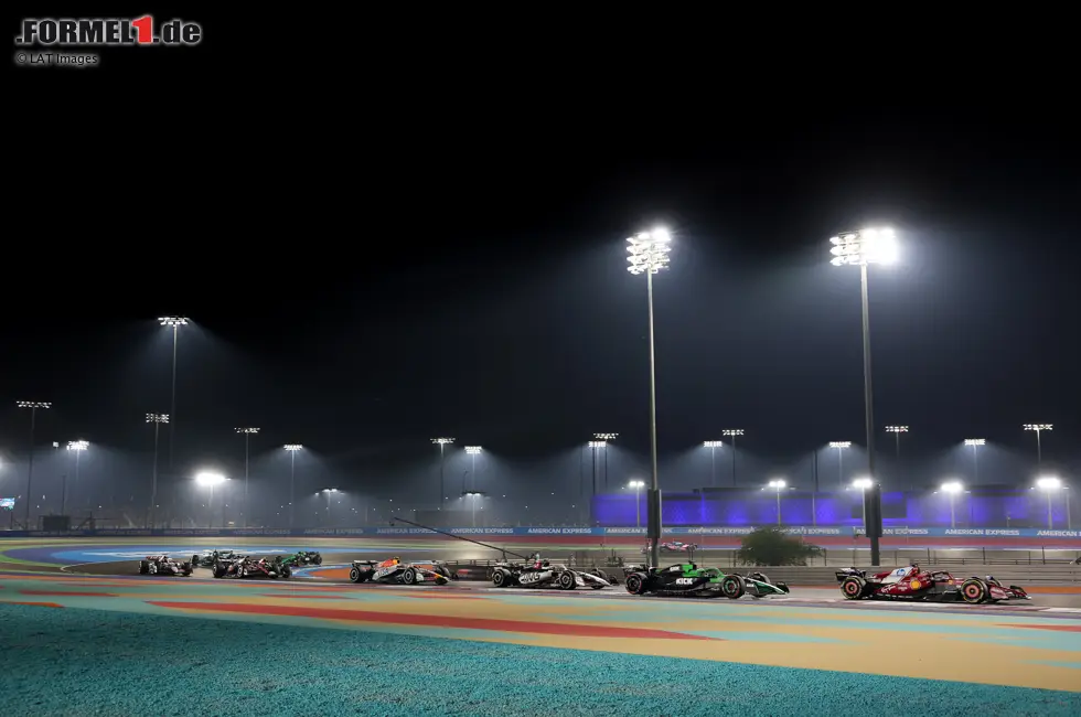 Foto zur News: Charles Leclerc (Ferrari) und Nico Hülkenberg (Sauber)