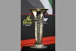 Foto zur News: Der Pokal für den Formel-1-Fahrer-Weltmeister